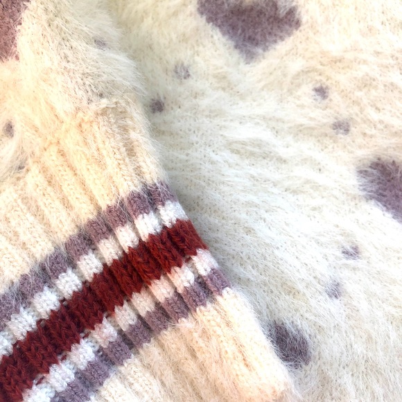 Heart Sweater - Picture 4 of 4